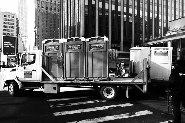 Best Porta potty delivery and setup  in Continental, OH